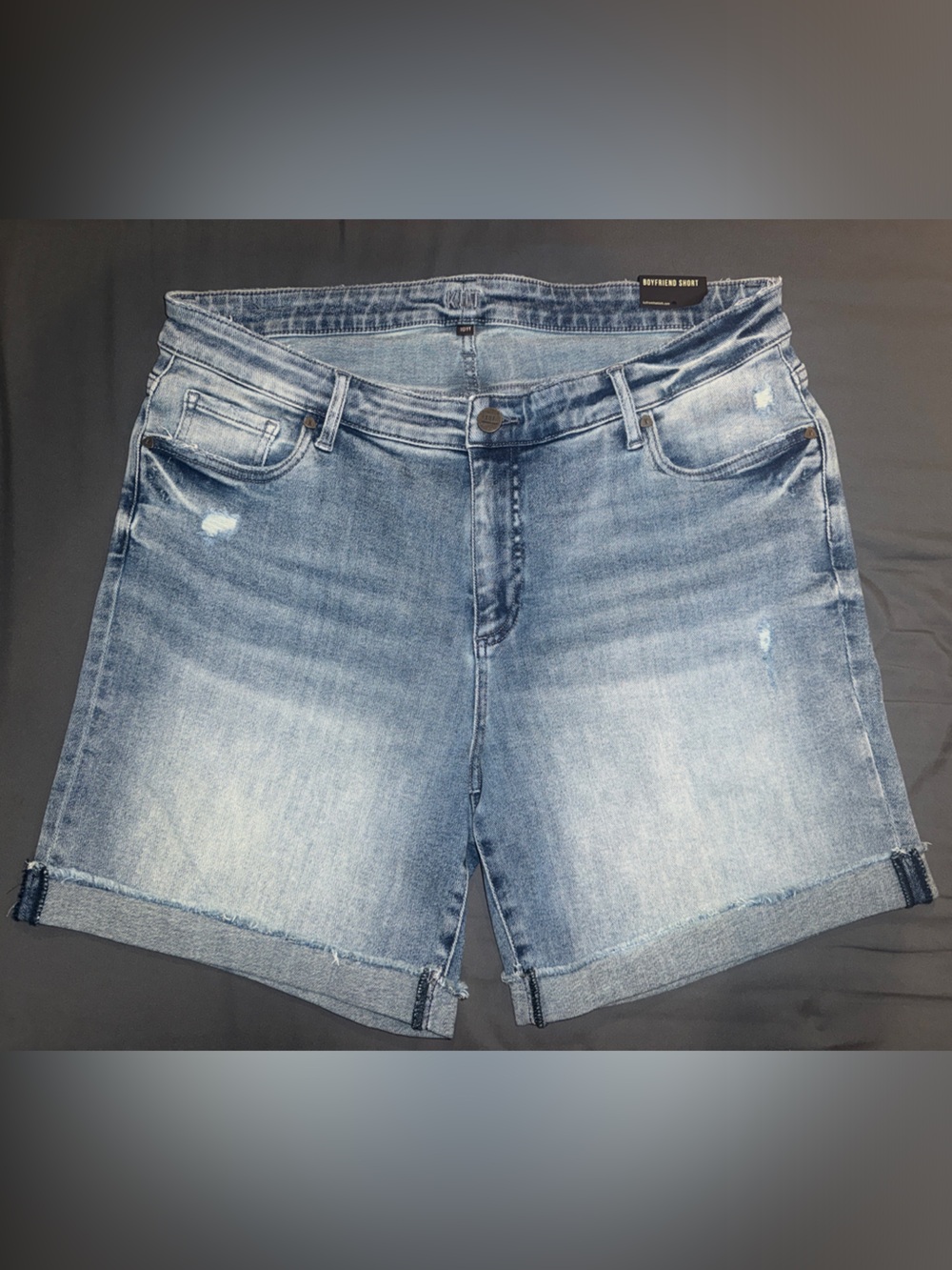 Kut From the Cloth Light Wash Denim Women’s Shorts 16W NWT